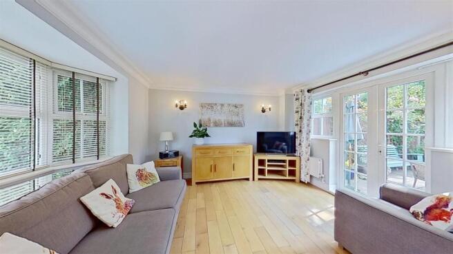 Harper-Mews-Earlsfield-SW17-06152026_163238.jpg