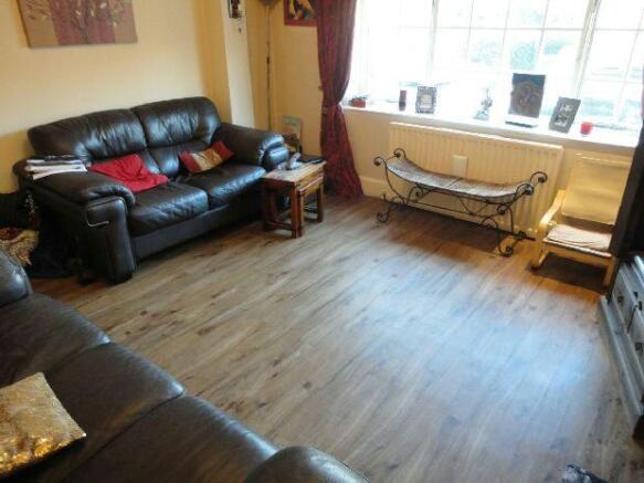 3rd Photo of Lounge