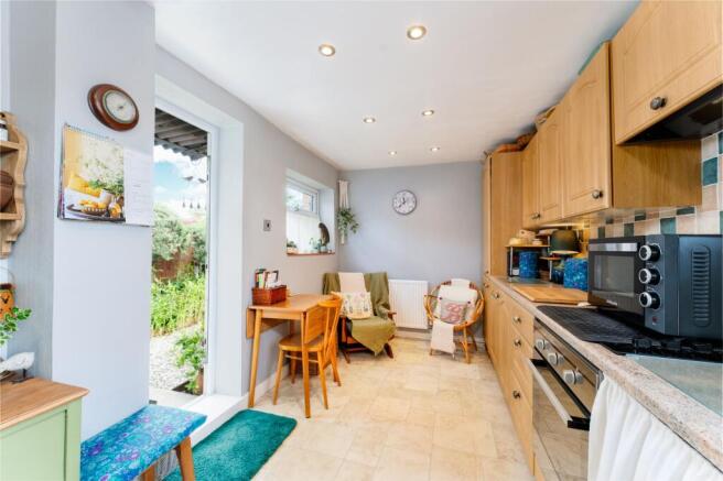 2 bed Semi-Detached Bungalow for sale Image 5