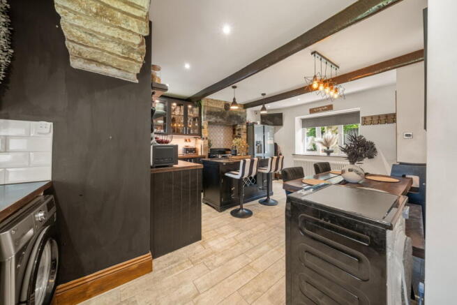 3 bed Detached for sale Image 5