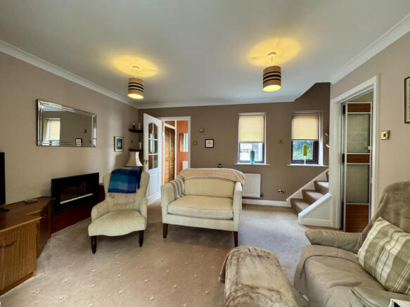 2 bed Semi-Detached for sale Image 5