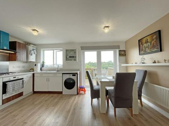 Bluebell Street 43 Kitchen Dining Room 2.jpg