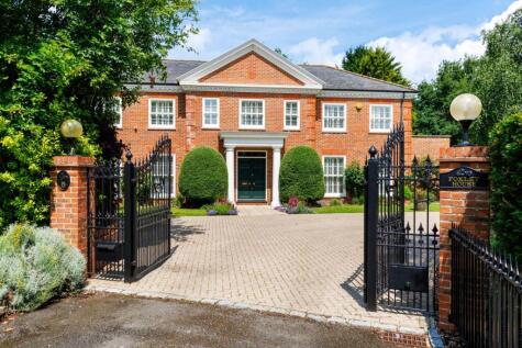 Manor Wood Gate, Lower Shiplake