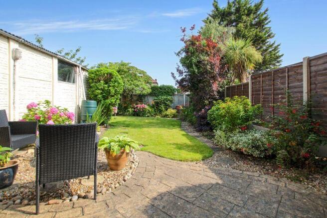 Photo 4