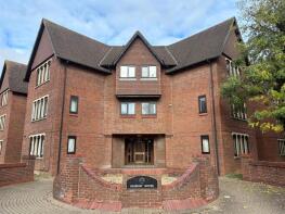 17, 77 Padbury House, Bromham Road, Bedford MK40 2JU