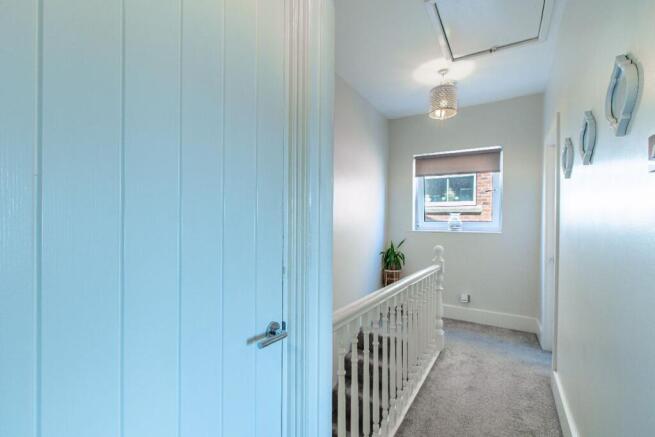 2 bed Terraced for sale Image 8