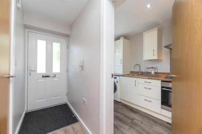 3 bed Town House for sale Image 7