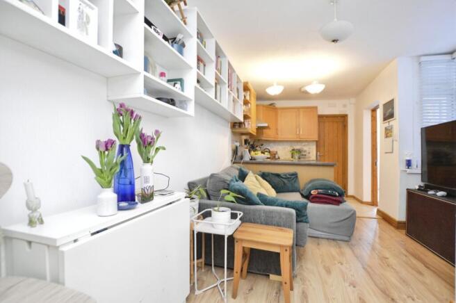 Lounge/ Kitchen