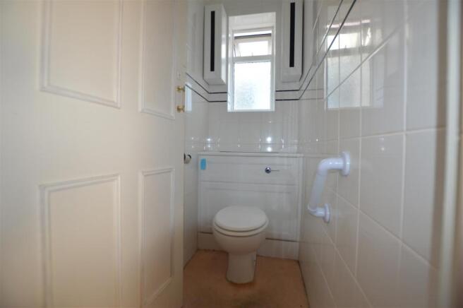 SEPARATE WC