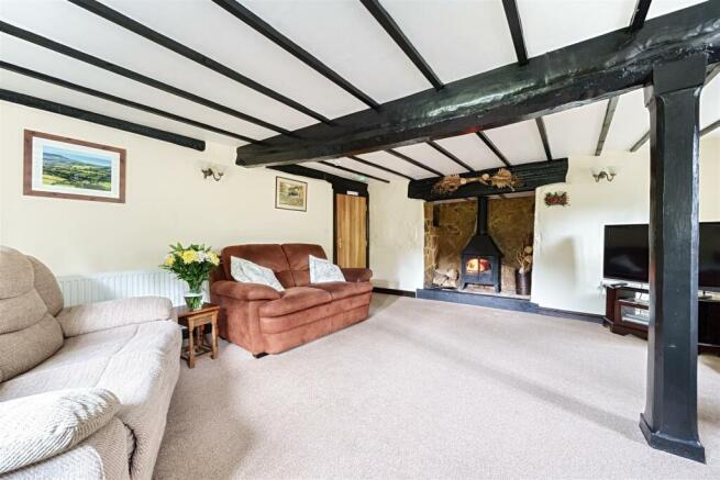 Barn & Pinn Cottage Lounge