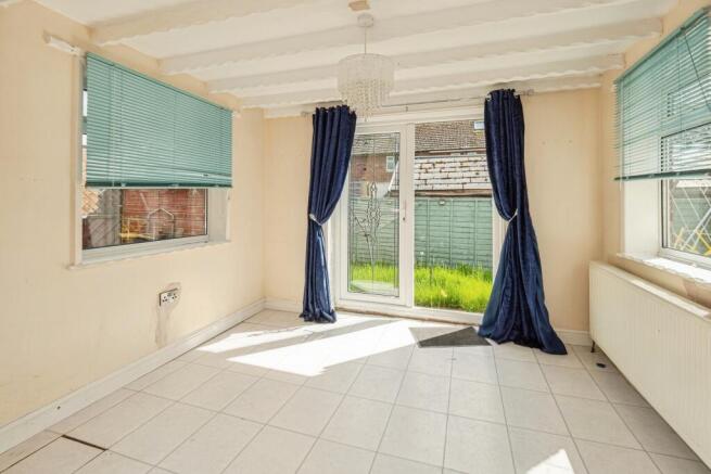 3 bed Semi-Detached Bungalow for sale Image 11