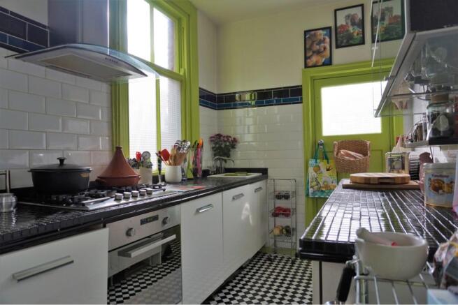 Photo 8