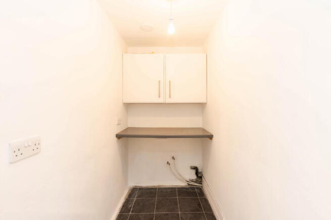 8 bed Semi-Detached for sale Image 10