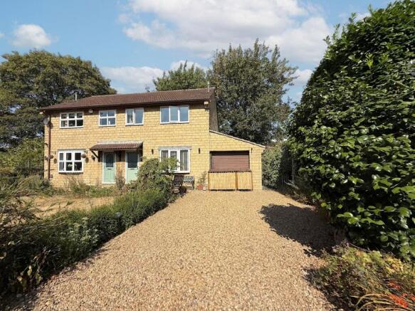 3 bed Semi-Detached for sale in rotherham