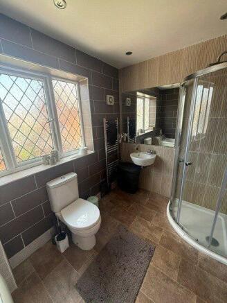 3 bed Detached for sale Image 10