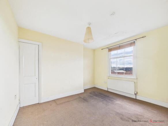 6 bed Town House for sale Image 10