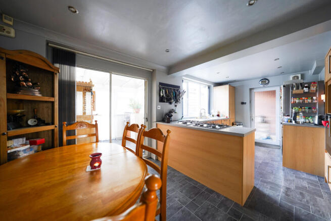 KITCHEN/DINER