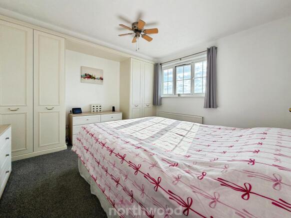 3 bed Detached for sale Image 10