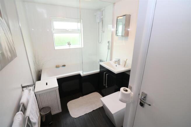 Bathroom / WC