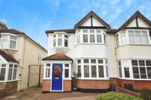 133, Carlton Road, Romford RM2 5AU