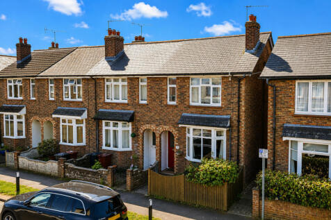 Cambrai Avenue, Chichester, PO19