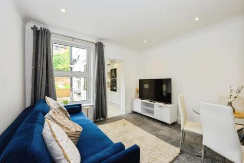 Garlands Road, Redhill, Surrey, RH1