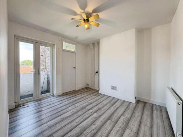 Lounge/dining area