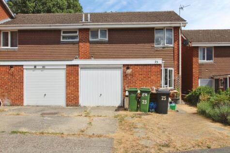 Sharnwood Drive, Calcot, RG31