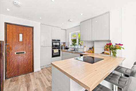 Ref: SB - Stockfield, Langshott, RH6 9DP