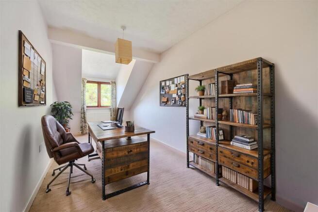 1451339-17-69f1e8092488f - Home Office - Industria