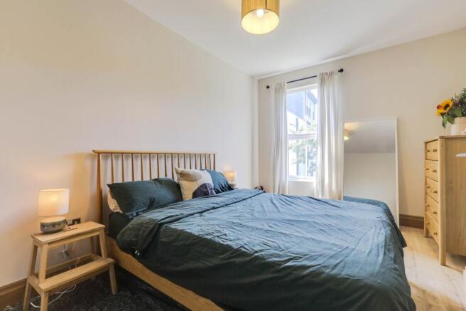 3 bed Terraced for sale Image 9