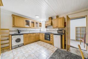 72, Blackshaw Road, London SW17 0DE