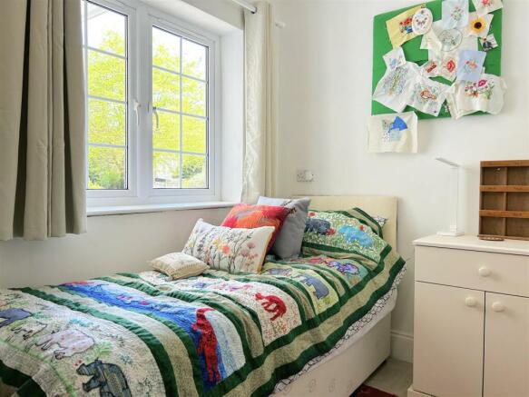 Bedroom 5.jpeg