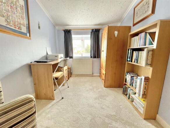 Bedroom/office
