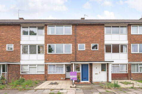 Courtlands Avenue, Lee, SE12