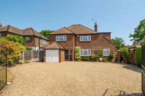 62, Upper Weybourne Lane, Farnham GU9 9DE