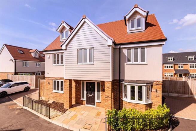 2 Abbotts Way (44).jpg