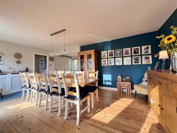 2 bed Detached Bungalow for sale Image 10