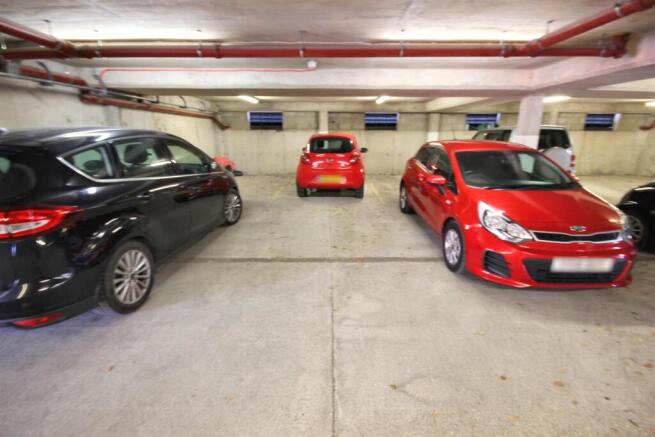 2 bed Apartment for sale Image 9