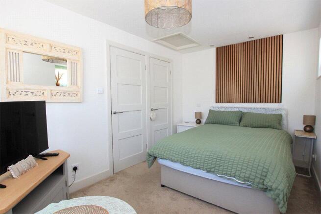 1 bed Town House for sale Image 9