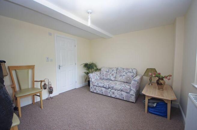 Bedroom 4 / Sitting