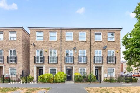 Lovegrove Way, London