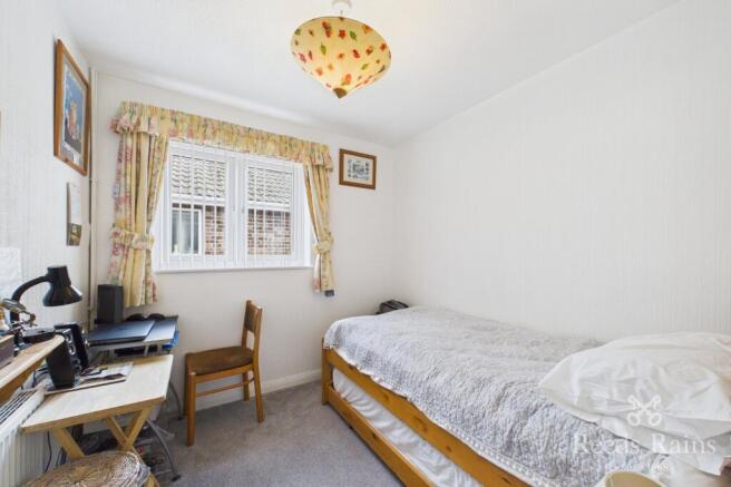 3 bed Bungalow for sale Image 11