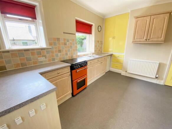 3 bed Detached Bungalow for sale Image 7