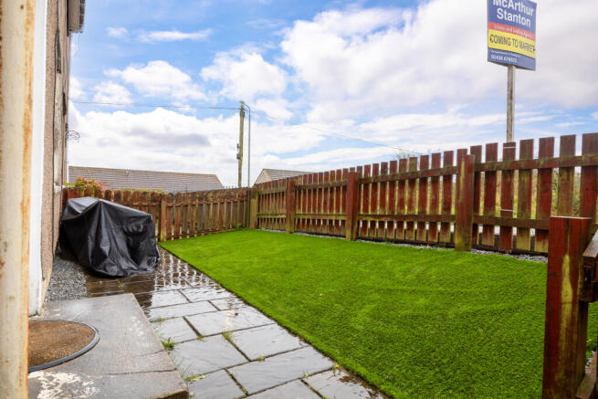 103, Castlehill Road, Dumbarton, West Dunbartonshire G82 photo 3