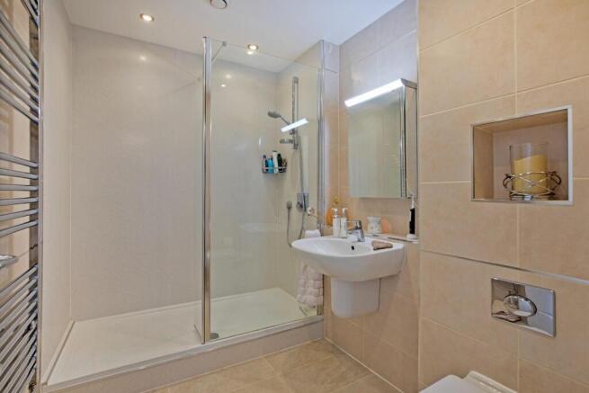 2 bed Link Detached House for sale Image 7