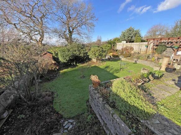 Yeomans Way 18 Garden 3.jpg