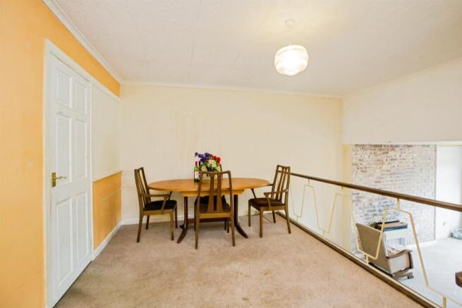 3 bed Semi-Detached for sale Image 6