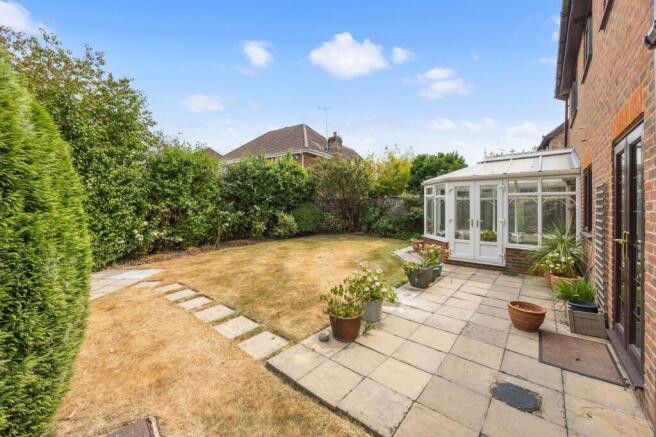 House in Horsham, Littlehaven, North Horsham - View 4