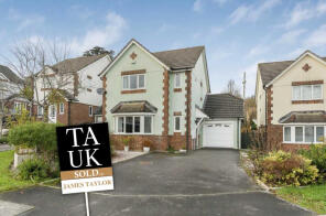 6, Cricketfield Close, Newton Abbot TQ13 0GA